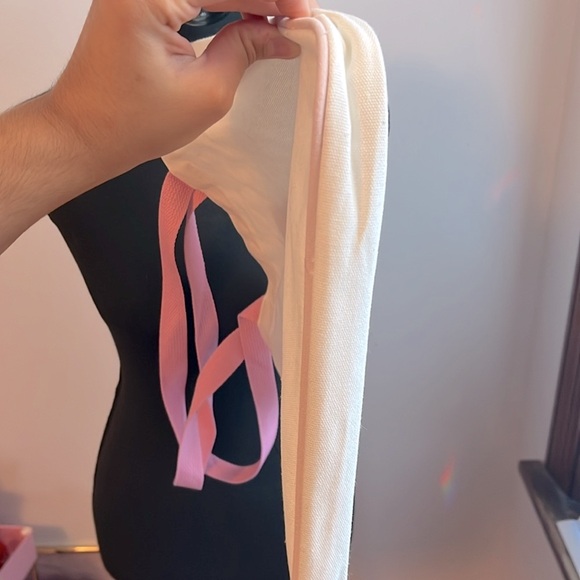 5/$25 💖 Hello kitty white canvas tote bag - Picture 3 of 4